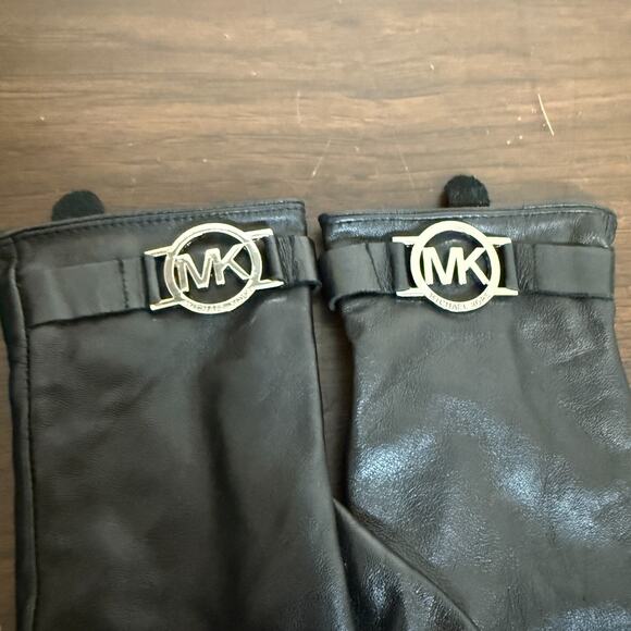 Michael Kors Gloves Womens XS Black Leather Silver Hardware Casual - Picture 5 of 10